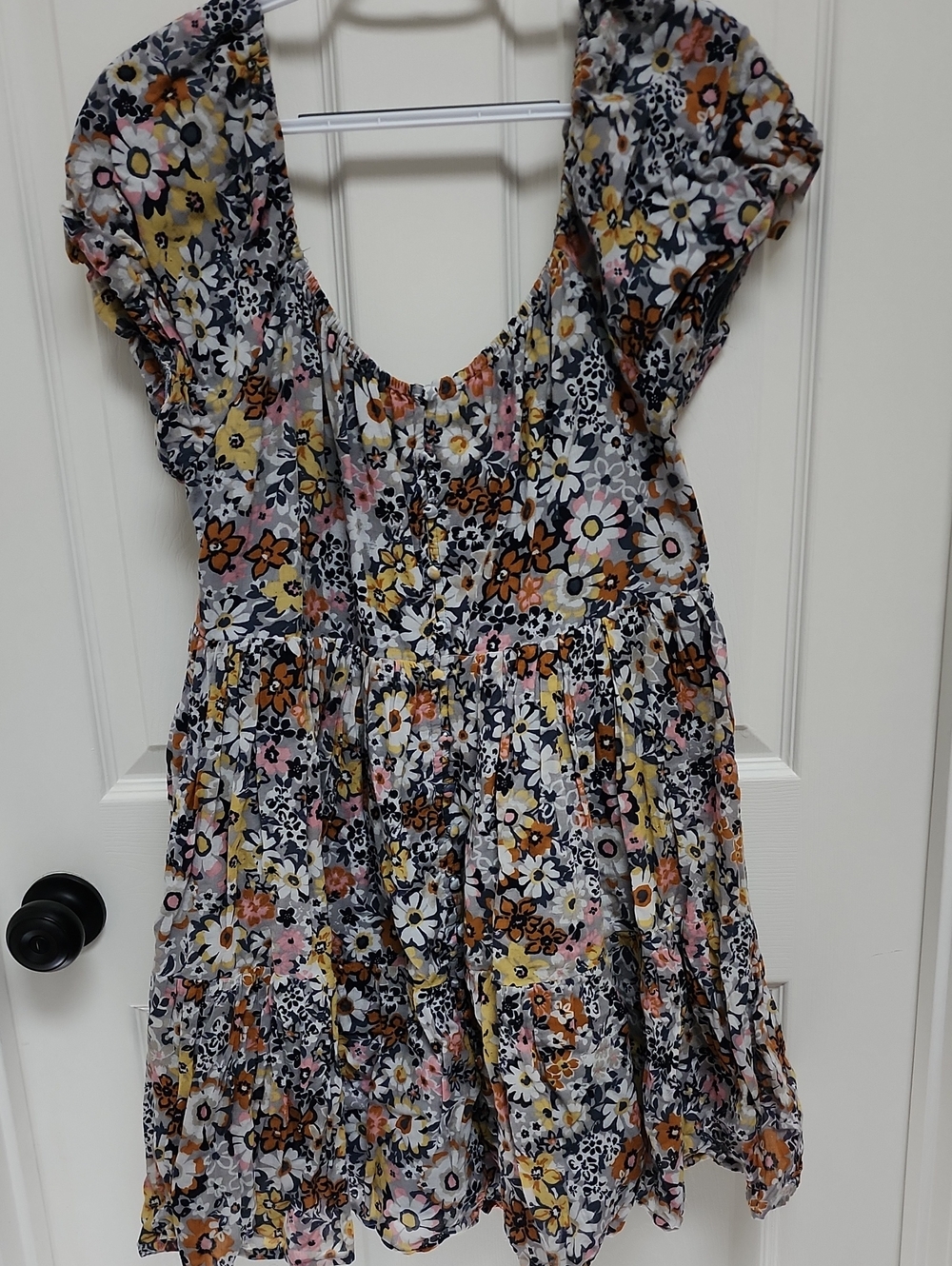 American Eagle Size 16 Floral Tiered Short Dress with Puff Sleeves - Multi